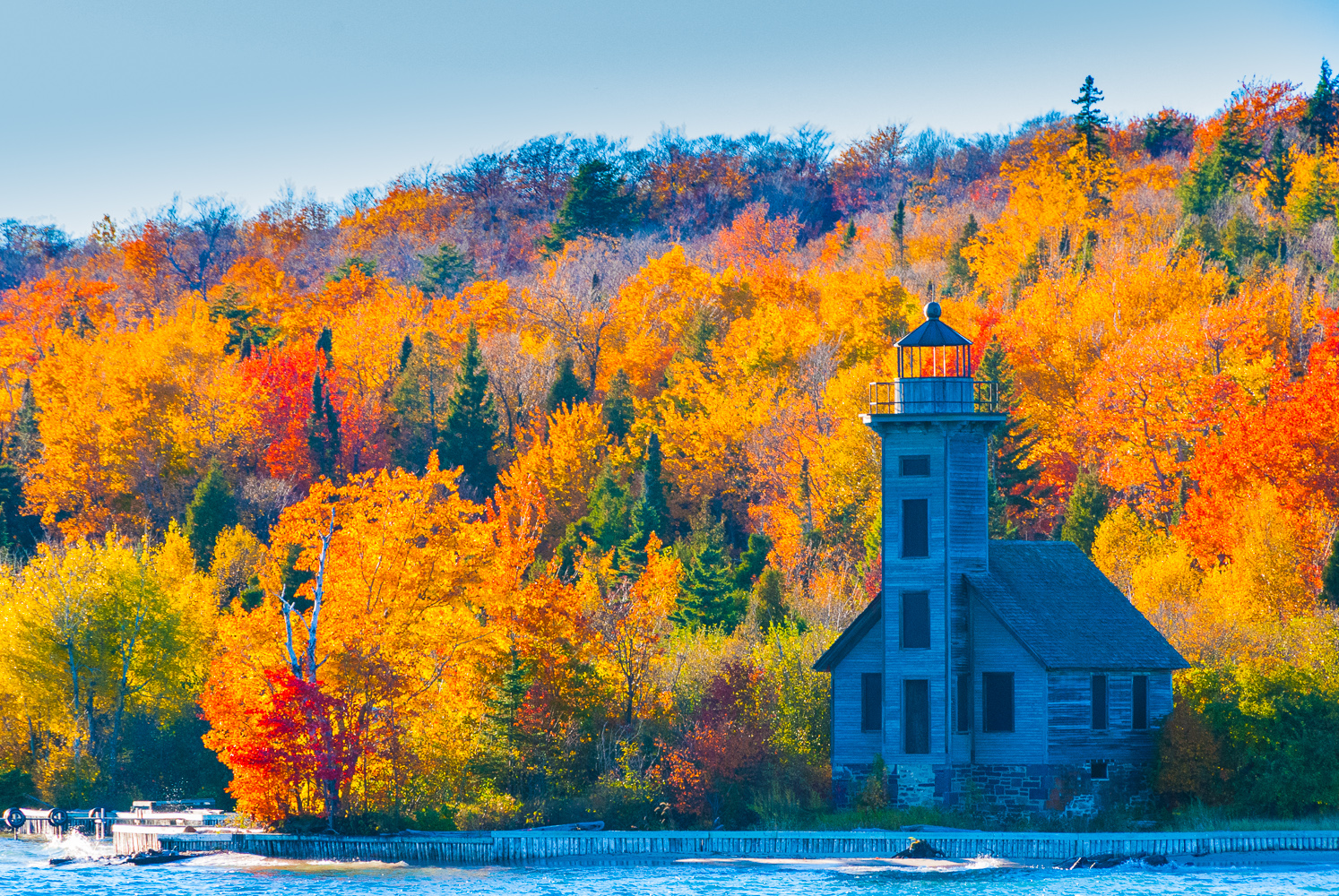 Twelve Best Places To See Fall Colors - Terrance Talks Travel